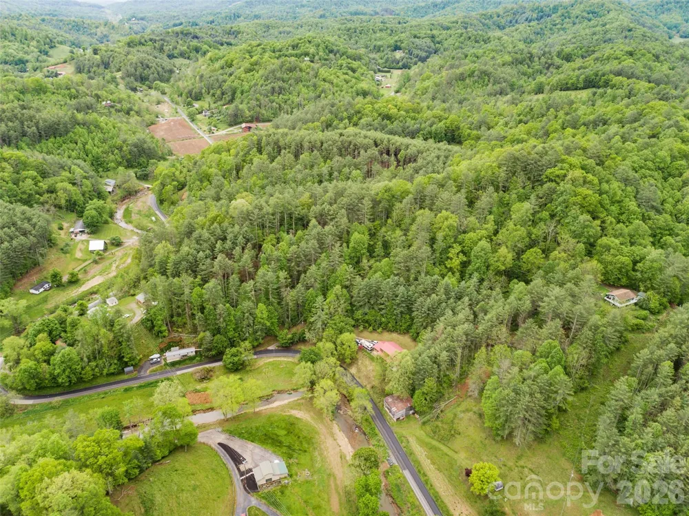 0000 Jacks Creek Road Burnsville, NC 28714