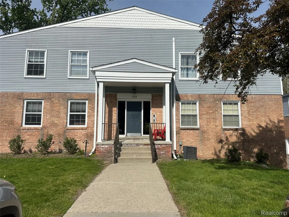 509 E University Drive Rochester City, MI 48307