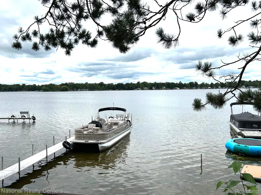4951 Kokosing Road Plainfield Township, MI 48739
