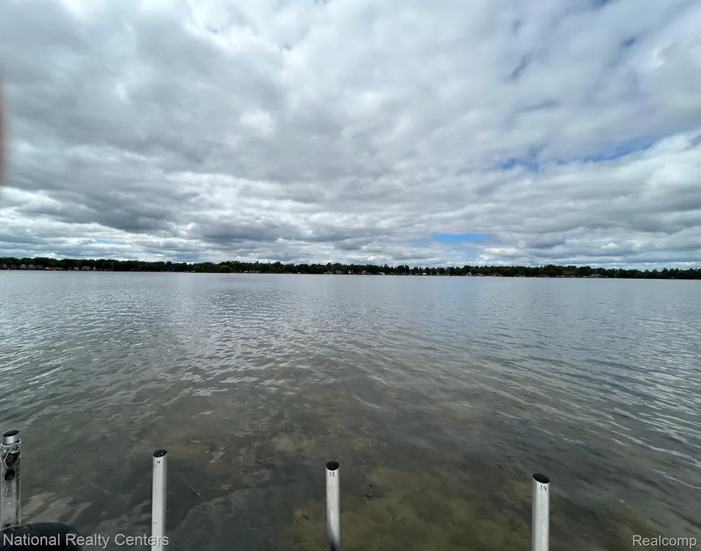 4951 Kokosing Road Plainfield Township, MI 48739