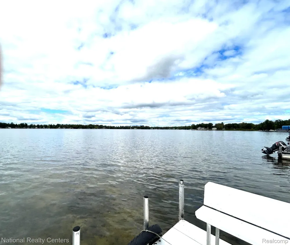 4951 Kokosing Road Plainfield Township, MI 48739