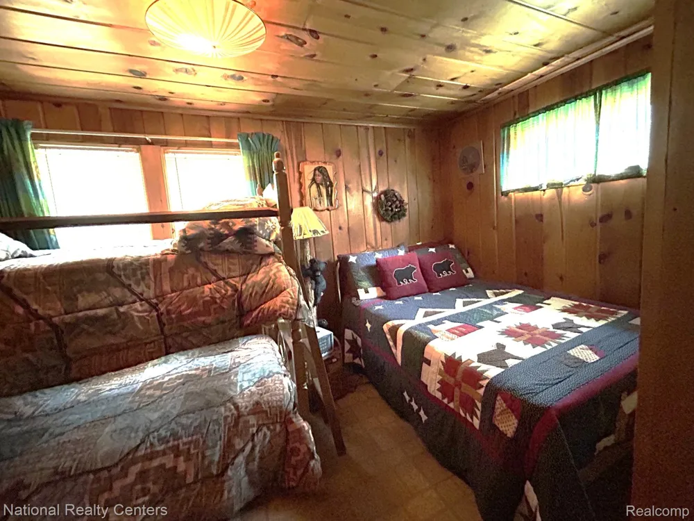 4951 Kokosing Road Plainfield Township, MI 48739