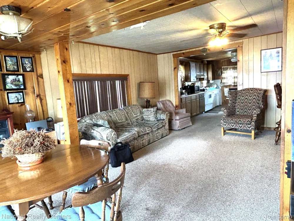 4951 Kokosing Road Plainfield Township, MI 48739