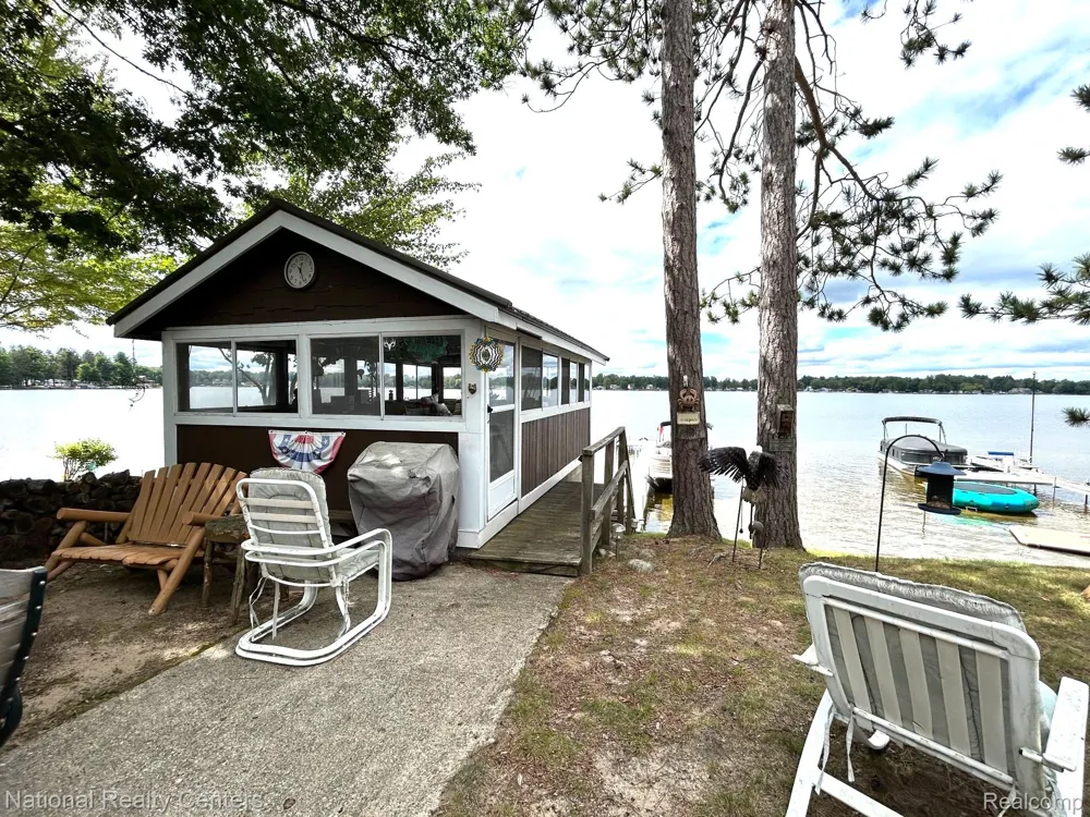 4951 Kokosing Road Plainfield Township, MI 48739