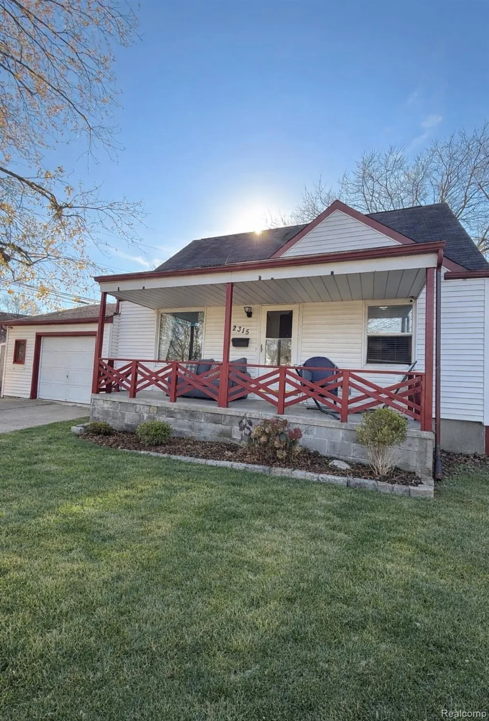 2315 Hartwick Highway Lincoln Park City, MI 48146