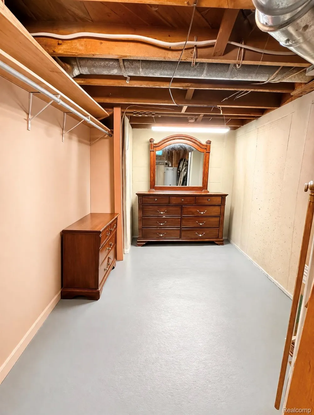 2315 Hartwick Highway Lincoln Park City, MI 48146