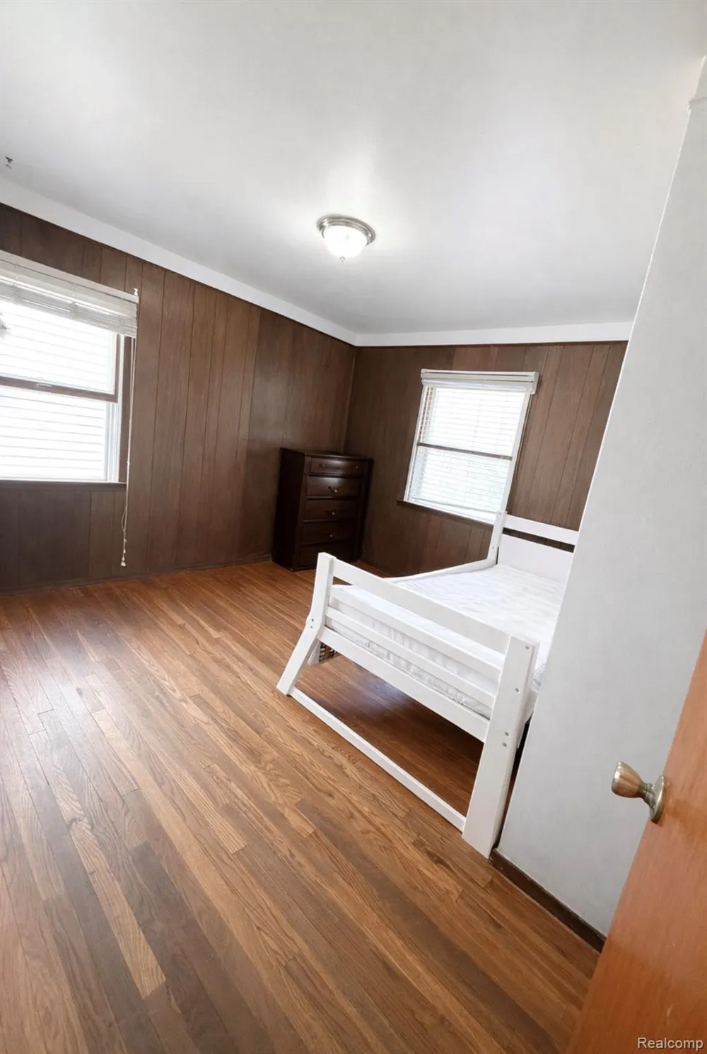 2315 Hartwick Highway Lincoln Park City, MI 48146