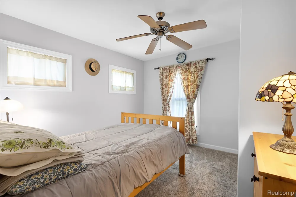 22827 Meridian Road Grosse Ile Township, MI 48138