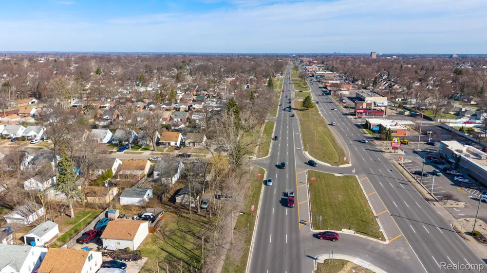 Telegraph Dearborn Heights City, MI 48125