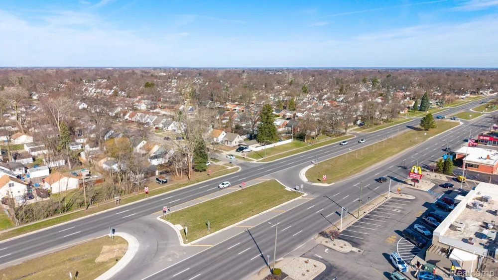 Telegraph Dearborn Heights City, MI 48125