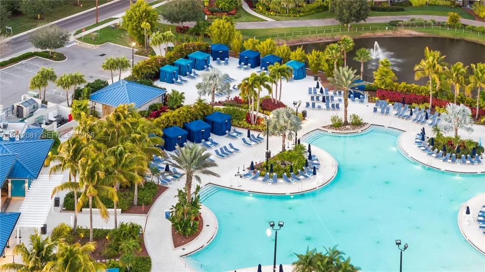 14501 Grove Resort #1304 Winter Garden, FL 34787