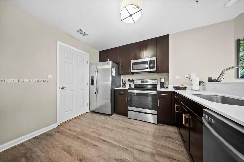 14501 Grove Resort #1304 Winter Garden, FL 34787