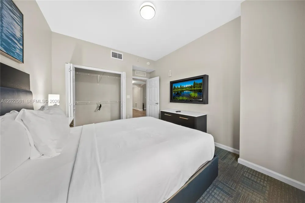 14501 Grove Resort #1304 Winter Garden, FL 34787
