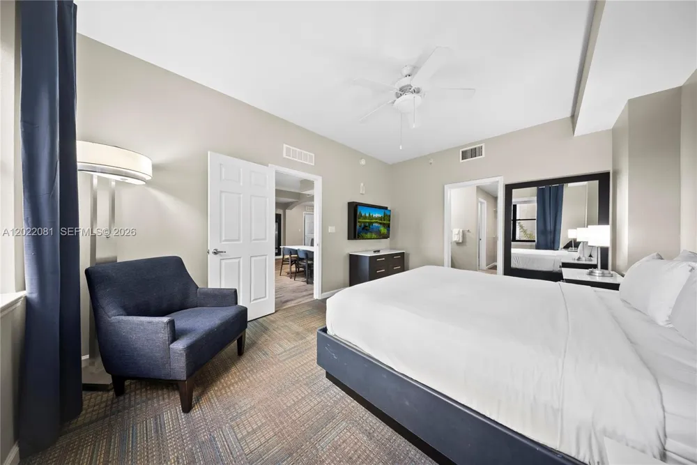 14501 Grove Resort #1304 Winter Garden, FL 34787