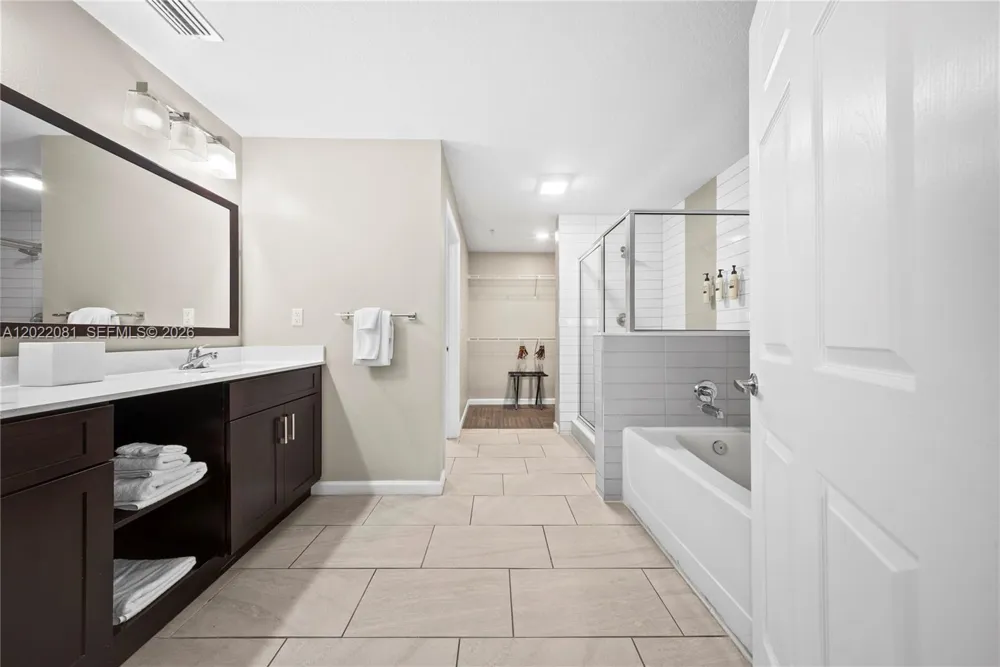 14501 Grove Resort #1304 Winter Garden, FL 34787