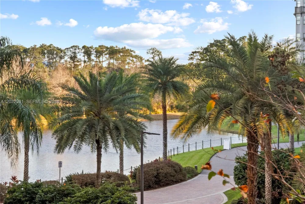 14501 Grove Resort #1304 Winter Garden, FL 34787