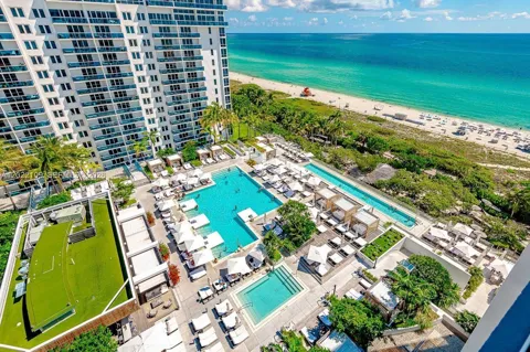 2301 Collins Ave #1515