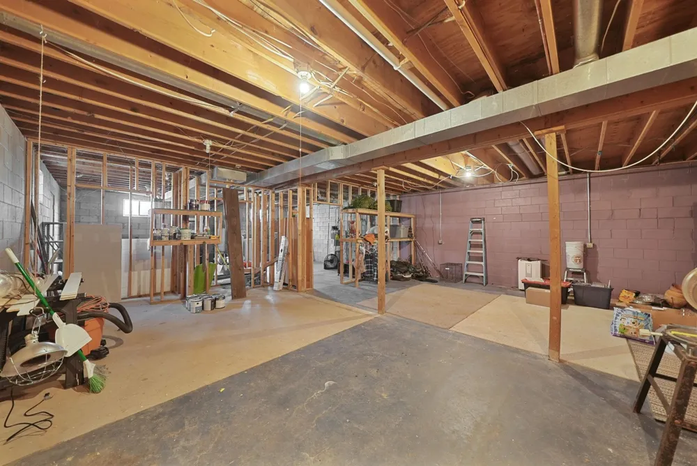 3821 S 39 ROAD Haring Charter Township, MI 49601
