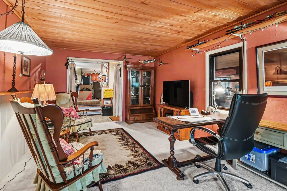 5739 Benzie Highway Joyfield Township, MI 49616