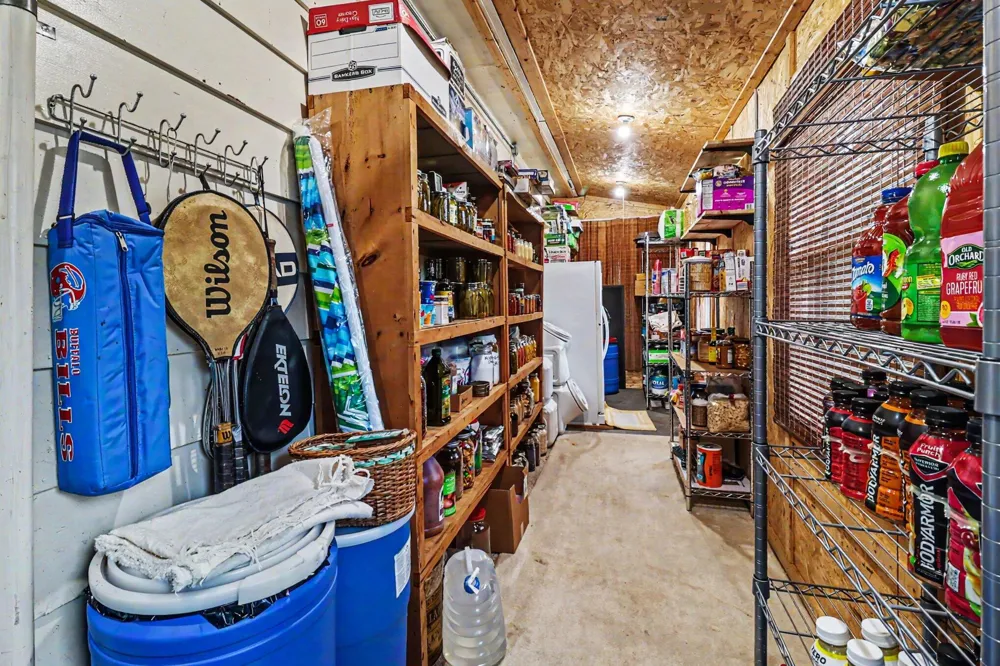 5739 Benzie Highway Joyfield Township, MI 49616