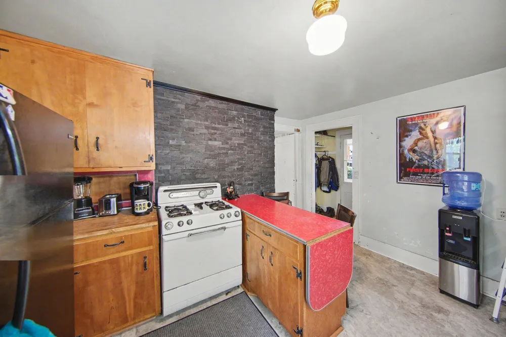 1011 W Maumee Street Adrian City, MI 49221