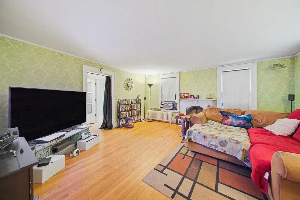1011 W Maumee Street Adrian City, MI 49221