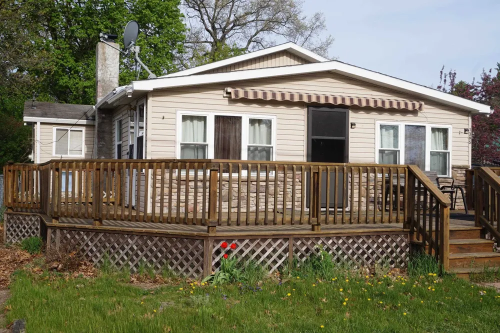 1395 Ash Street Grant Township, MI 48748