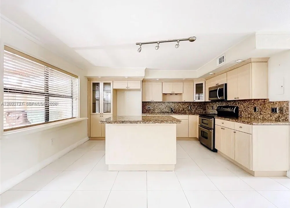 5350 W 26th Ave #118 Hialeah, FL 33016