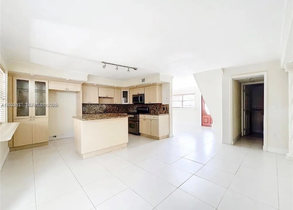 5350 W 26th Ave #118 Hialeah, FL 33016
