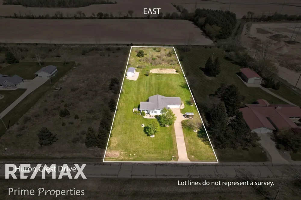 872 Huron Crest Drive Verona Township, MI 48413