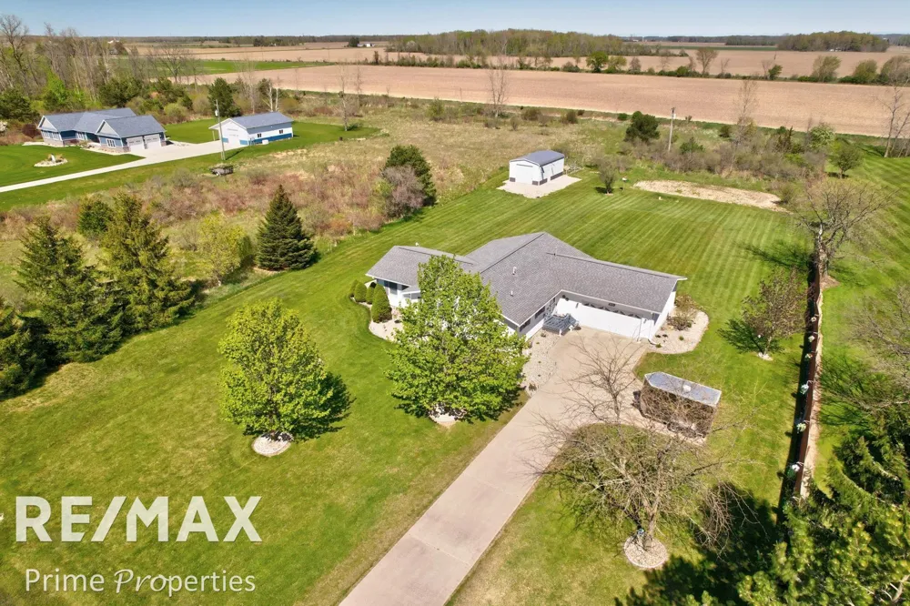 872 Huron Crest Drive Verona Township, MI 48413
