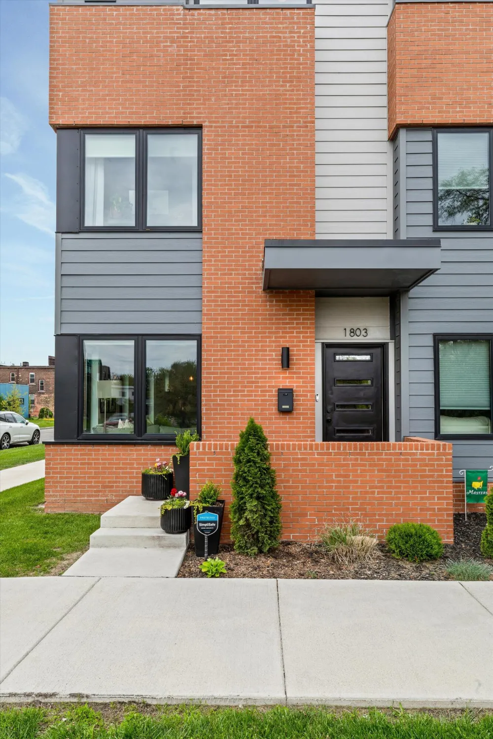 1803 Perry Street #9 Detroit City, MI 48216