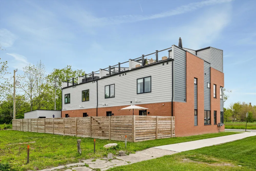 1803 Perry Street #9 Detroit City, MI 48216