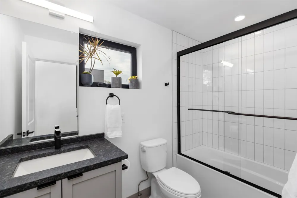1803 Perry Street #9 Detroit City, MI 48216