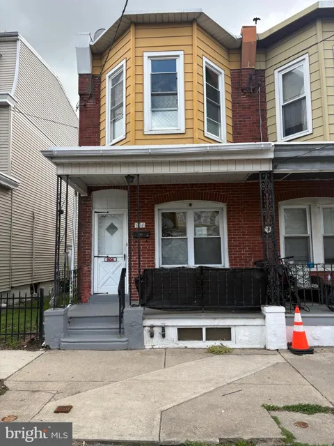 604 HUNTER STREET