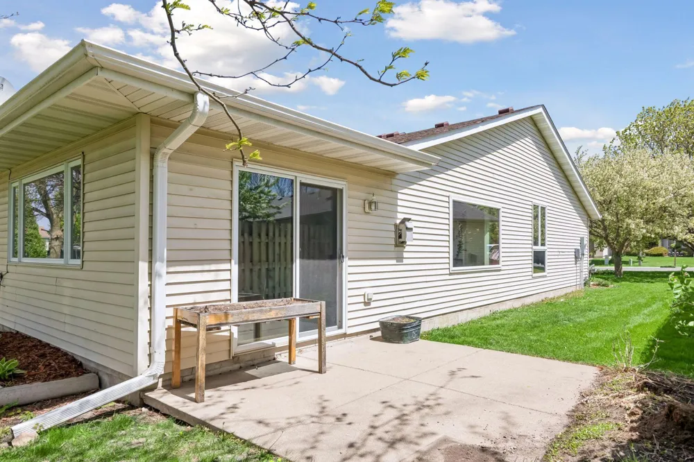 600 E Welco Drive Montgomery, MN 56069