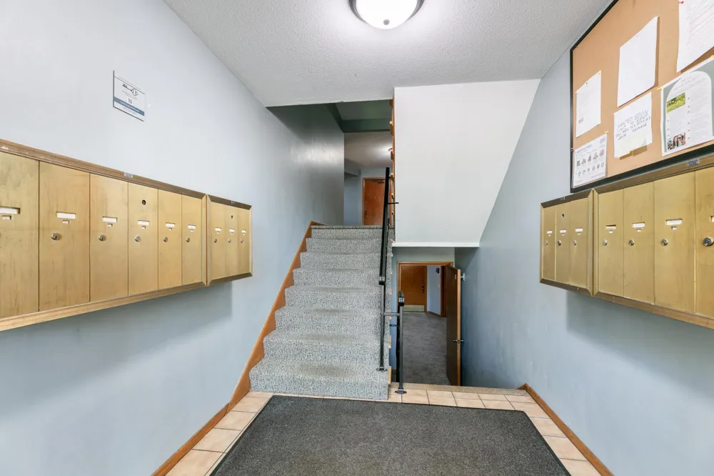 9143 Highway 55 #305 Golden Valley, MN 55427