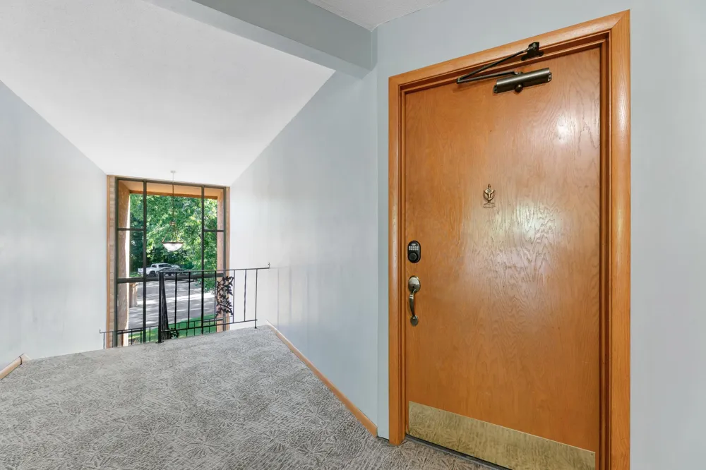 9143 Highway 55 #305 Golden Valley, MN 55427