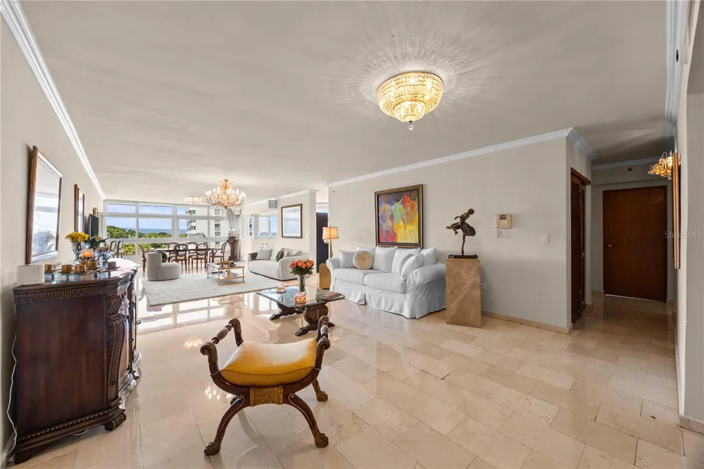 14 CARR 833 #1404 Guaynabo, PR 00966