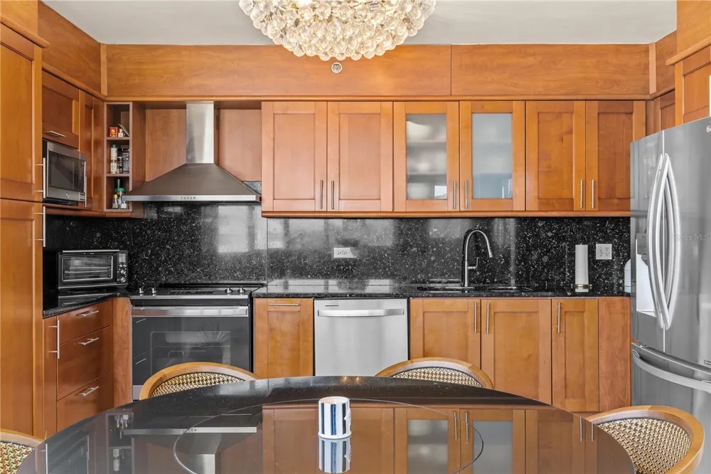 14 CARR 833 #1404 Guaynabo, PR 00966