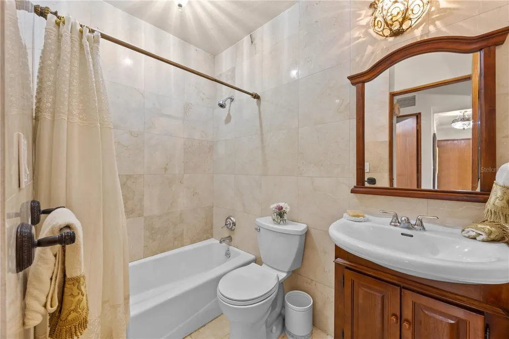 14 CARR 833 #1404 Guaynabo, PR 00966