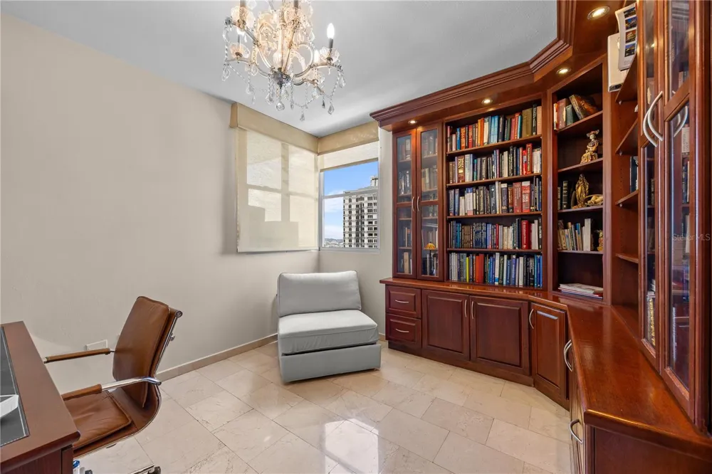 14 CARR 833 #1404 Guaynabo, PR 00966