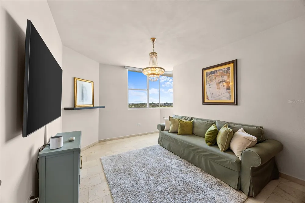 14 CARR 833 #1404 Guaynabo, PR 00966