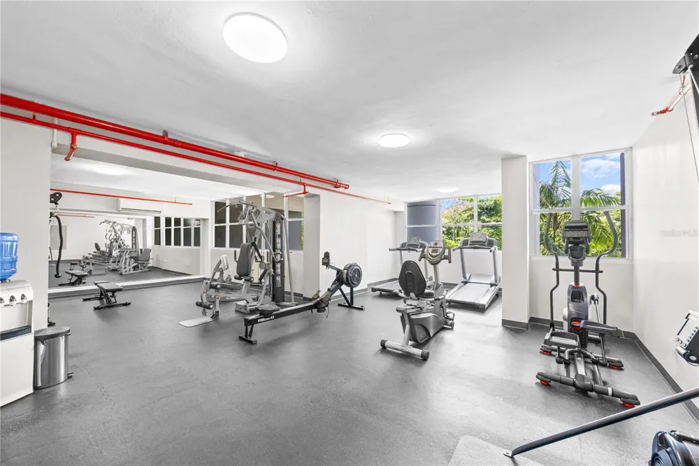 14 CARR 833 #1404 Guaynabo, PR 00966