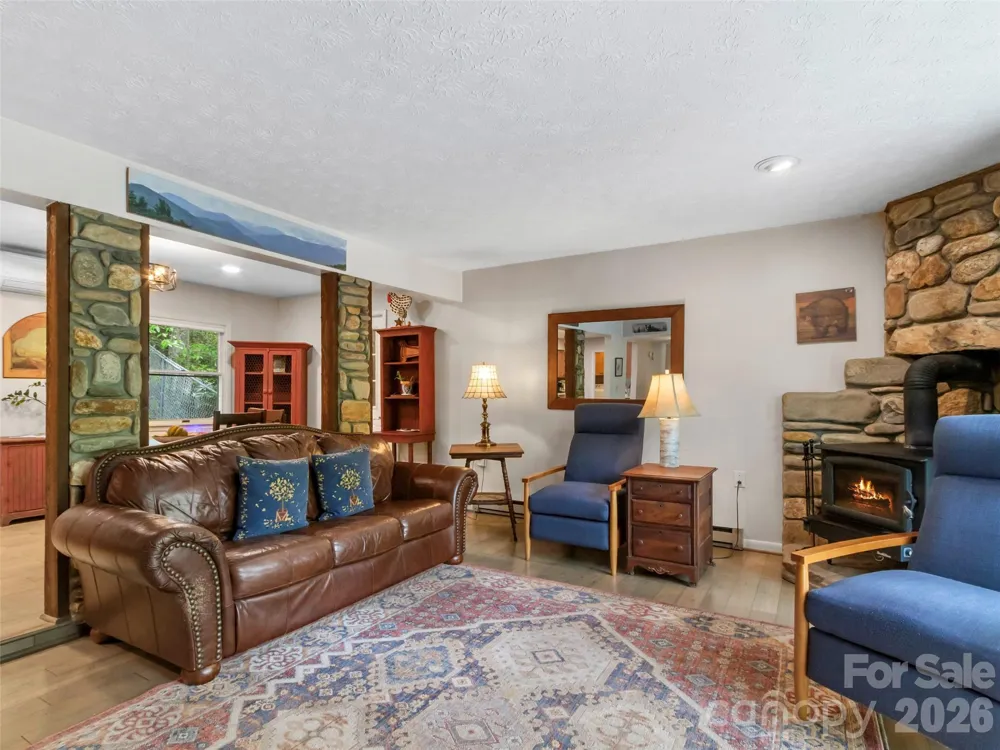 597 Sweetwater Ridge Road Burnsville, NC 28714
