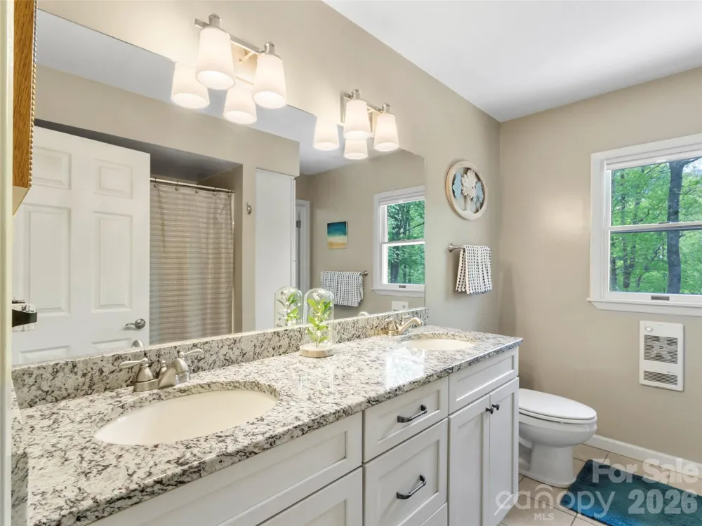 597 Sweetwater Ridge Road Burnsville, NC 28714