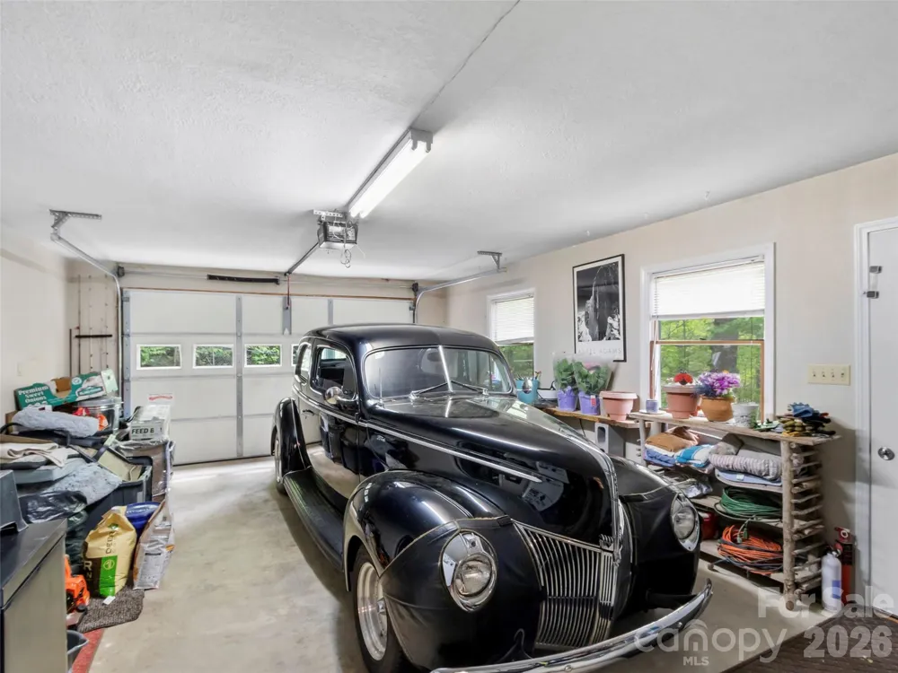 597 Sweetwater Ridge Road Burnsville, NC 28714