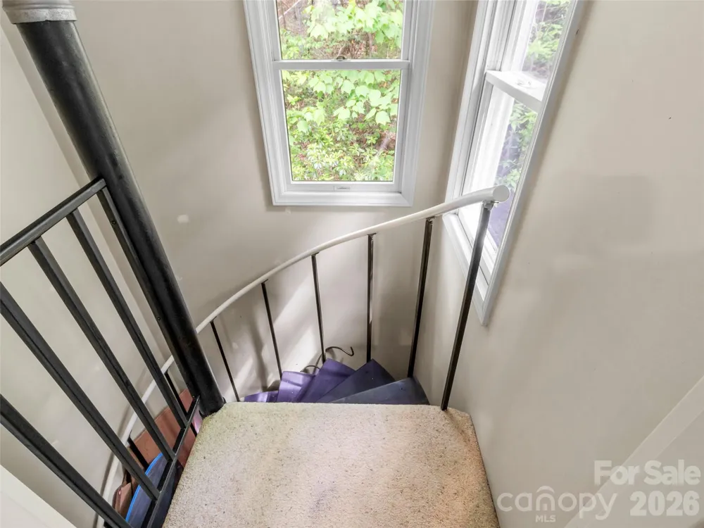 597 Sweetwater Ridge Road Burnsville, NC 28714