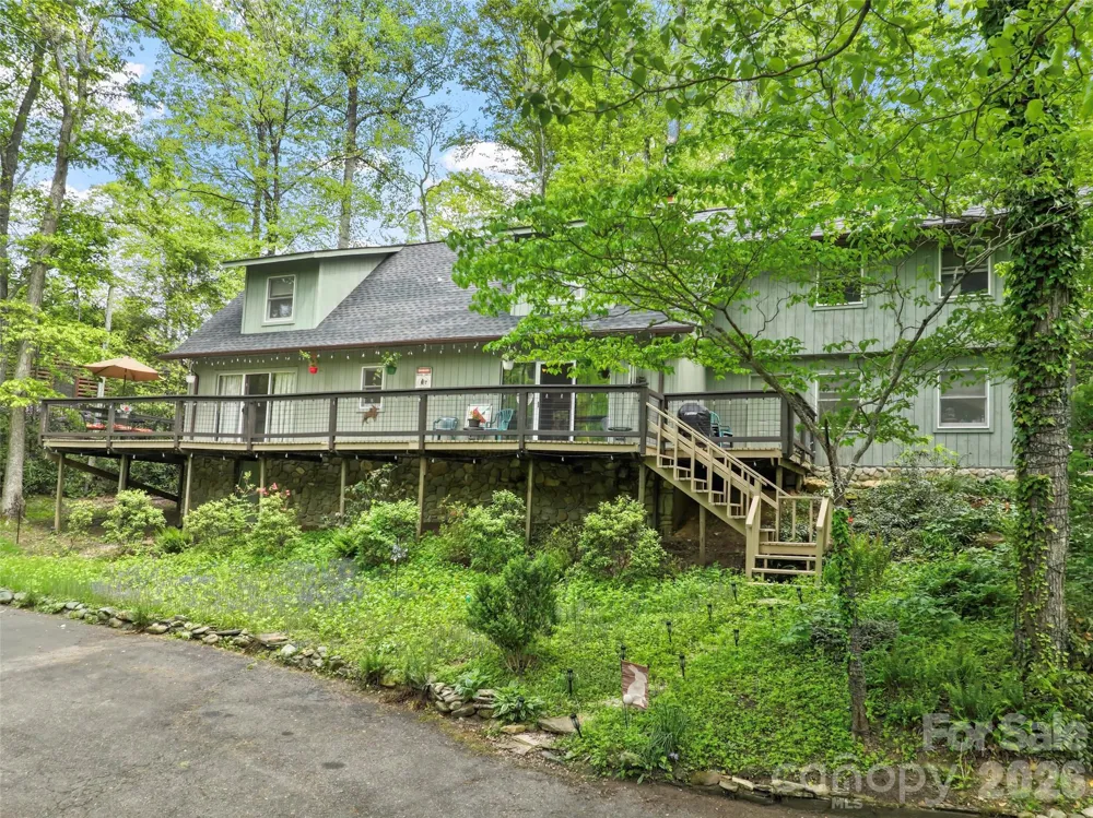 597 Sweetwater Ridge Road Burnsville, NC 28714
