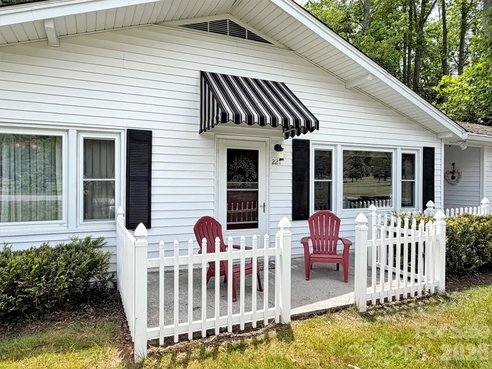 221 Moody Farm Road Maggie Valley, NC 28751